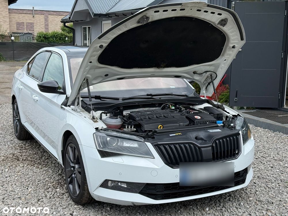 Skoda Superb 2.0 TDI Sportline DSG - 3