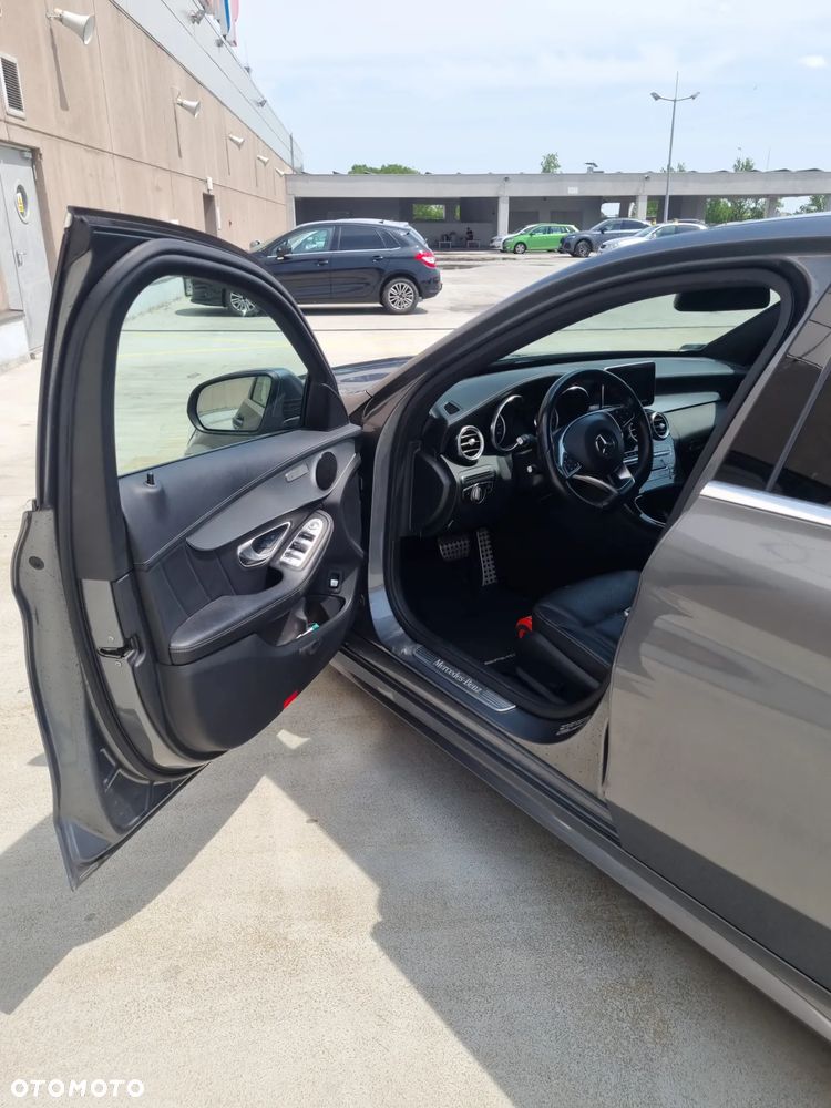 Mercedes-Benz Klasa C 200 4-Matic 9G-TRONIC - 4