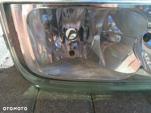 MERCEDES AXOR II 2 PRAWA PRZEDNIA LAMPA ORYGINAŁ A9408200461 - 2