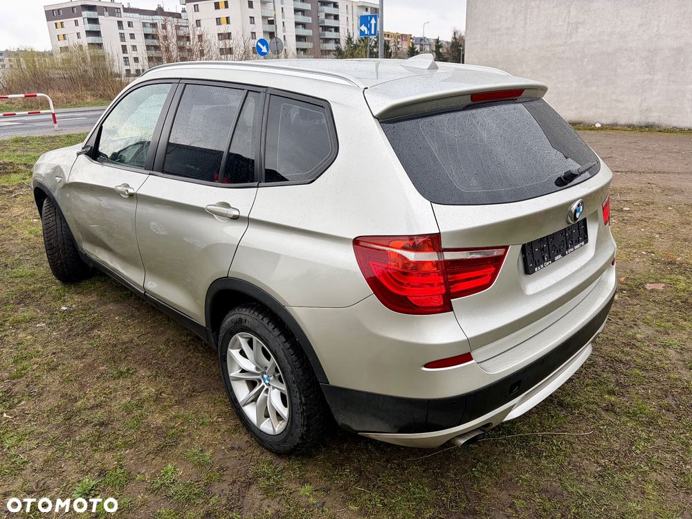 BMW X3 xDrive20d - 28