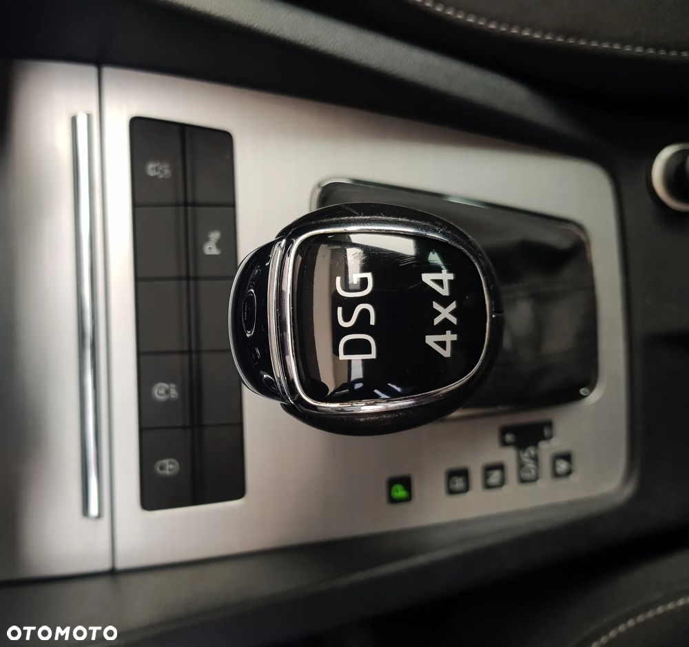 Skoda Octavia 2.0 TDI 4x4 DSG Style - 21