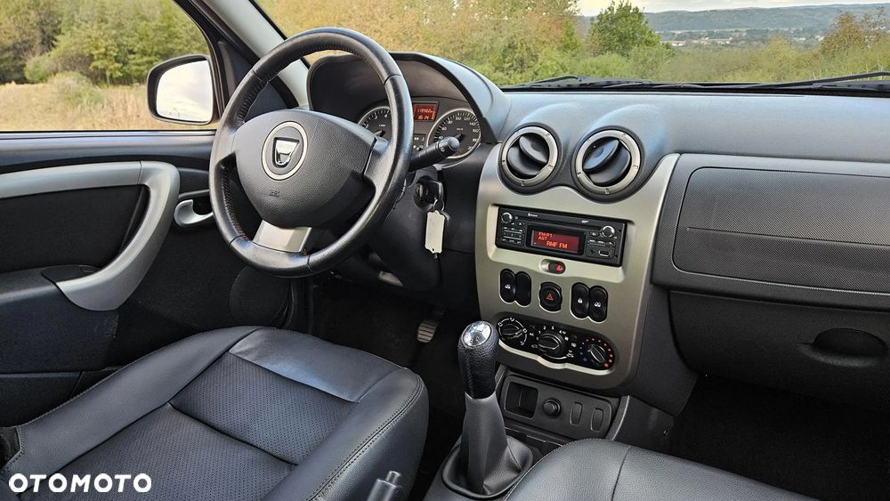 Dacia Duster 1.6 SCe Comfort - 28