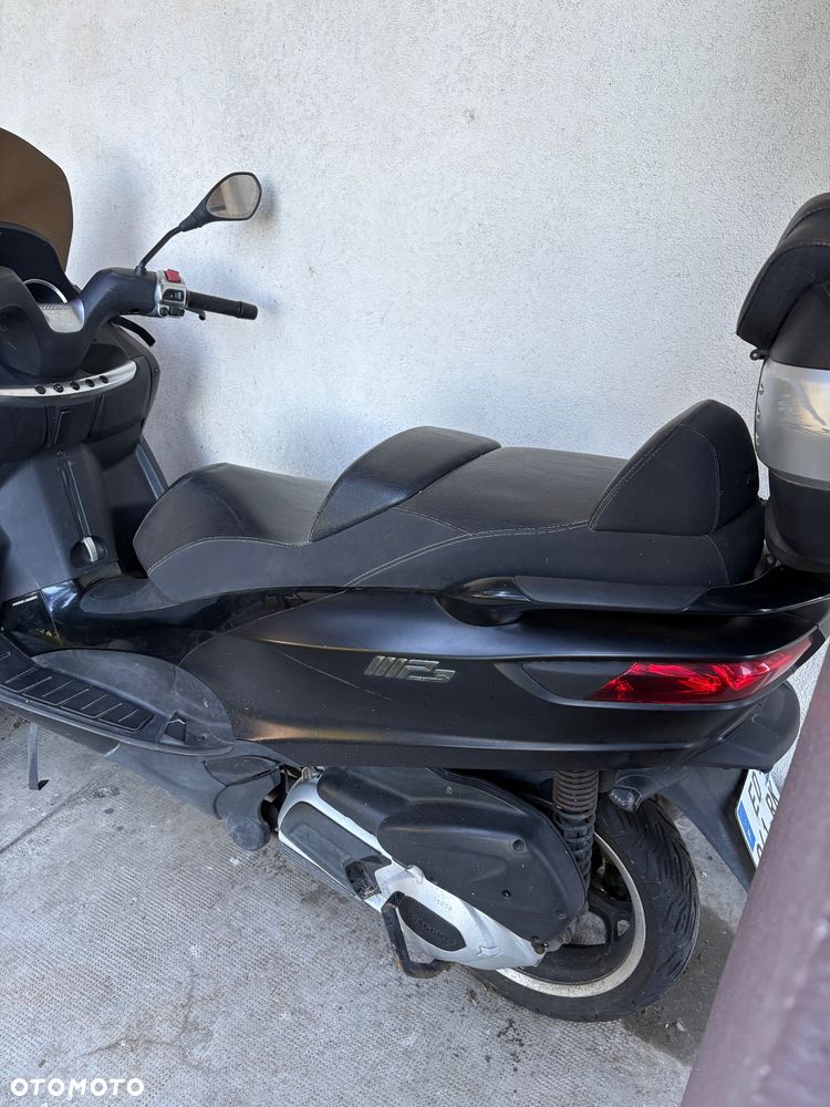 Piaggio MP-3 - 4