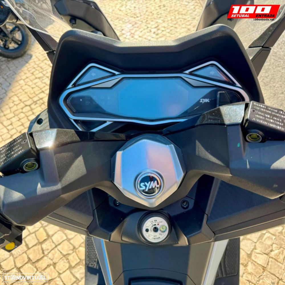 Sym Cruisym 125 - 17