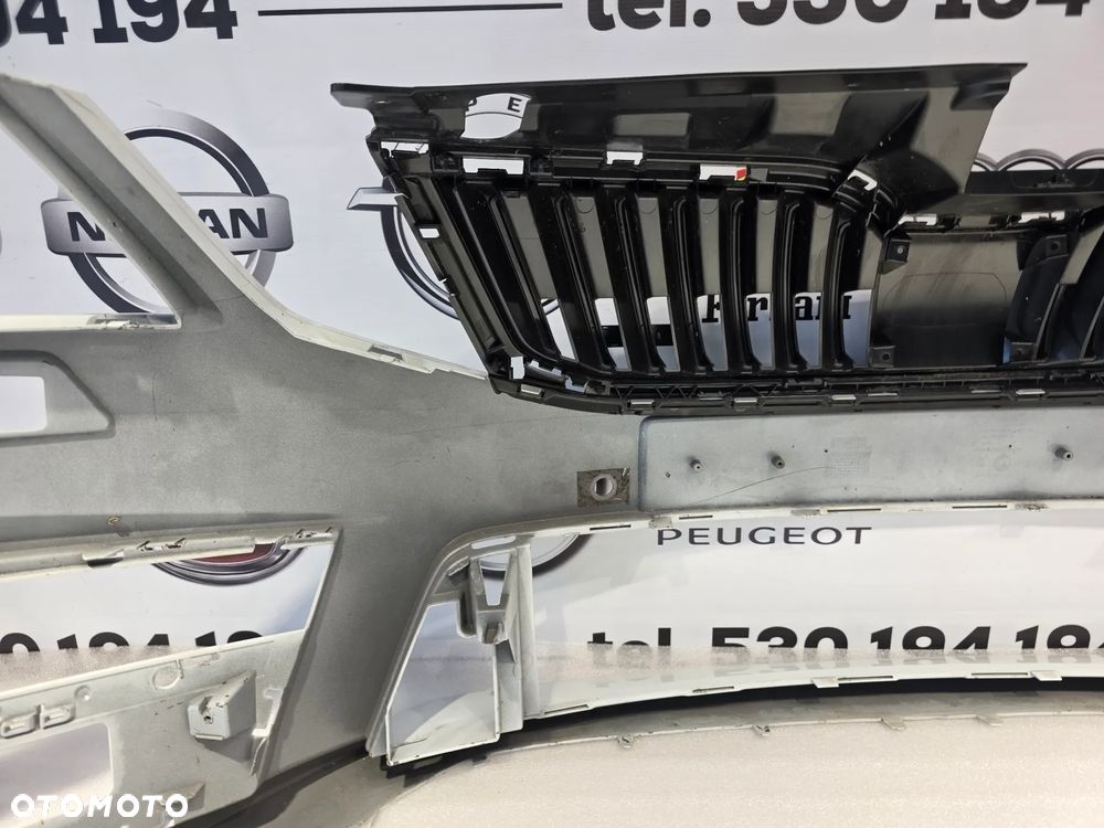 SKODA OCTAVIA 3 III RS / VRS LIFT 16- ŁADNY ZDERZAK PRZEDNI PRZÓD NA SPRYSKI + 4xPDC KOLOR BIAŁY METALIK NR 5E0807221AA NR AUKCJI NZ1912 - 32