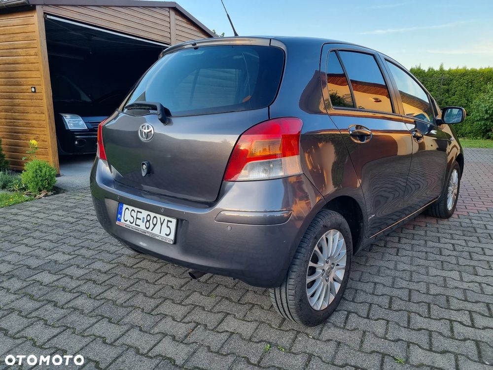 Toyota Yaris - 6
