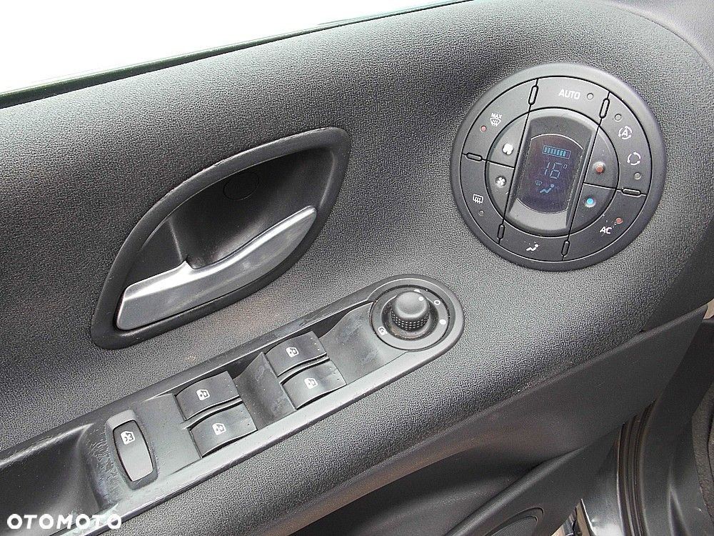 Renault Espace 2.0 dCi FAP Dynamique - 18