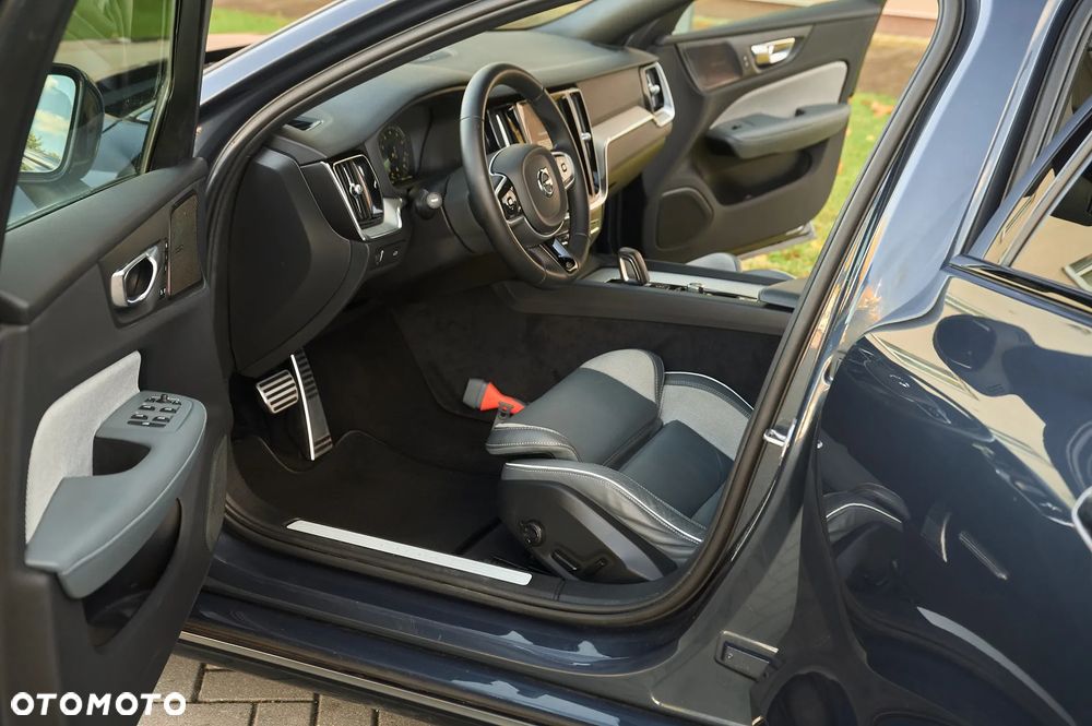 Volvo S60 B4 B R-Design - 27