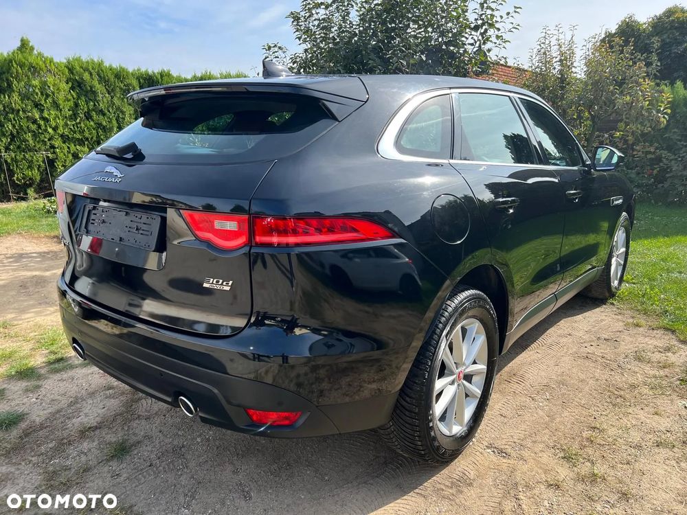 Jaguar F-Pace - 21