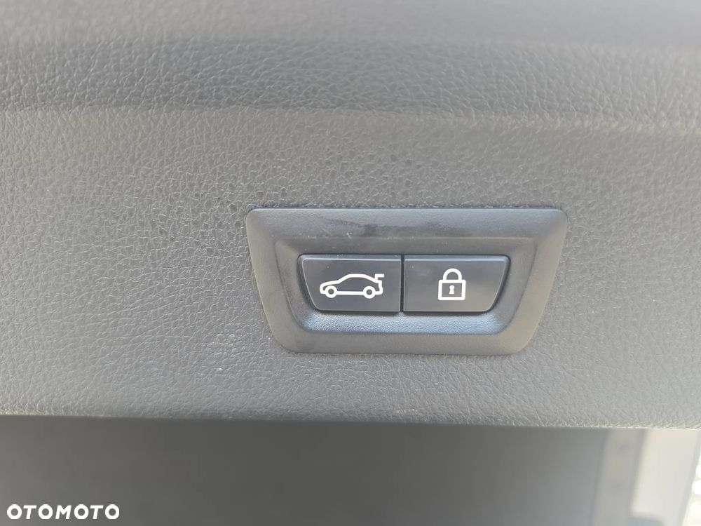 BMW Seria 3 330d Sport Line Shadow - 10