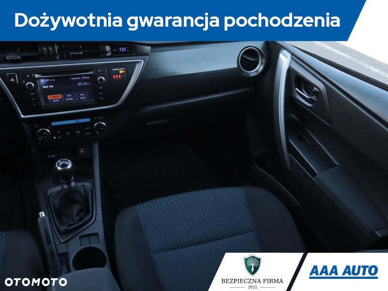 Toyota Auris - 10