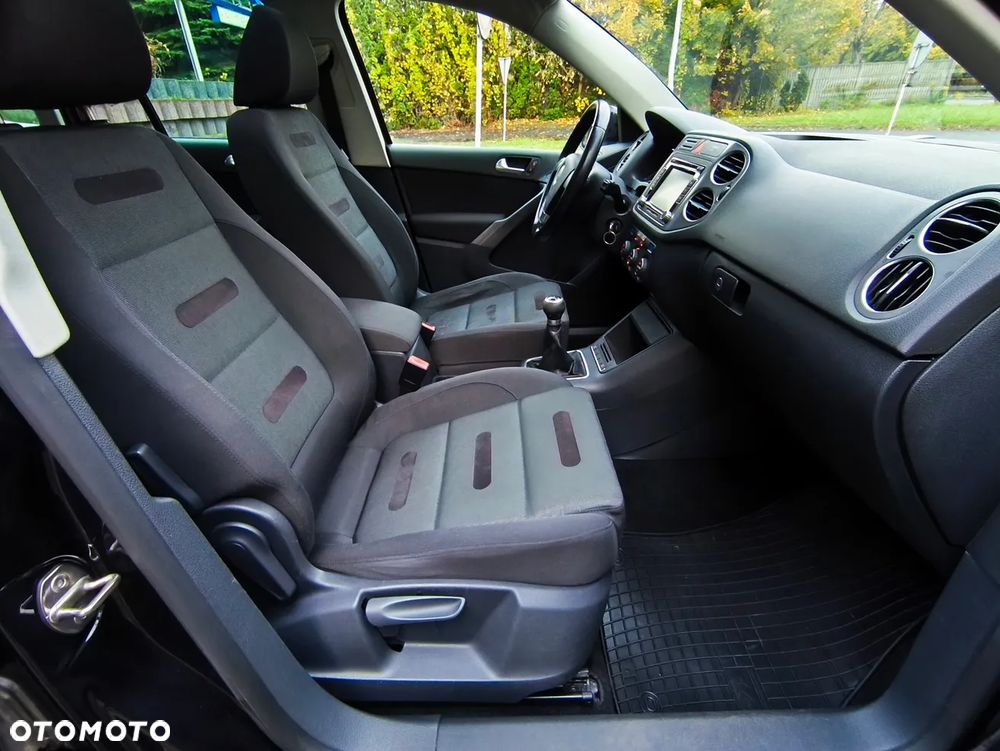 Volkswagen Tiguan - 19