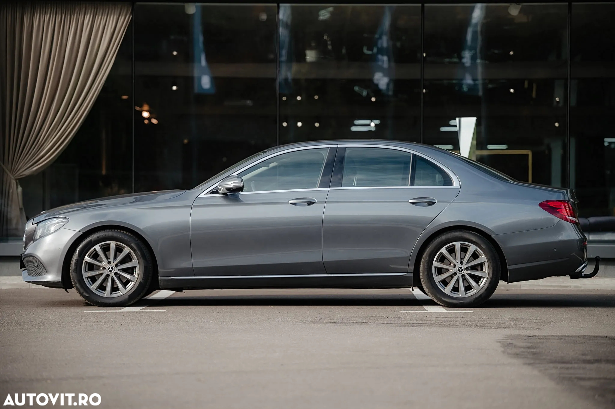Mercedes-Benz E - 4