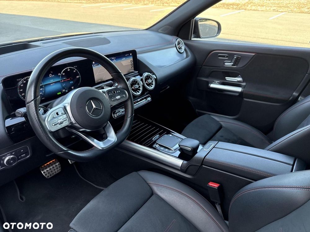 Mercedes-Benz EQA - 11