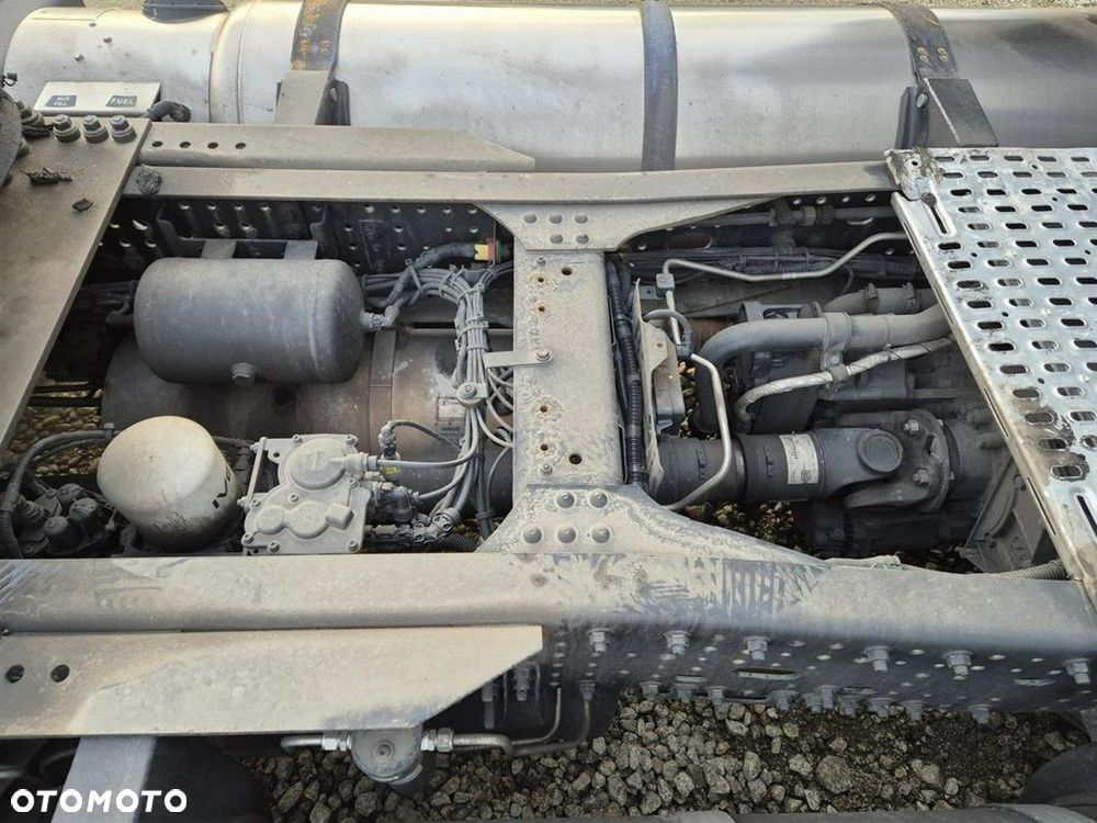 Iveco As 440 - 17