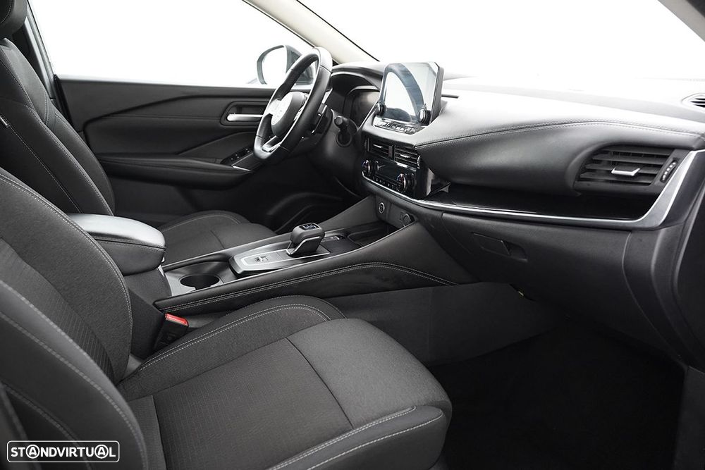 Nissan Qashqai 1.3 DIG-T N-Connecta Xtronic - 20