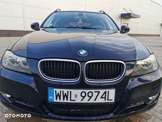 BMW Seria 3 318i