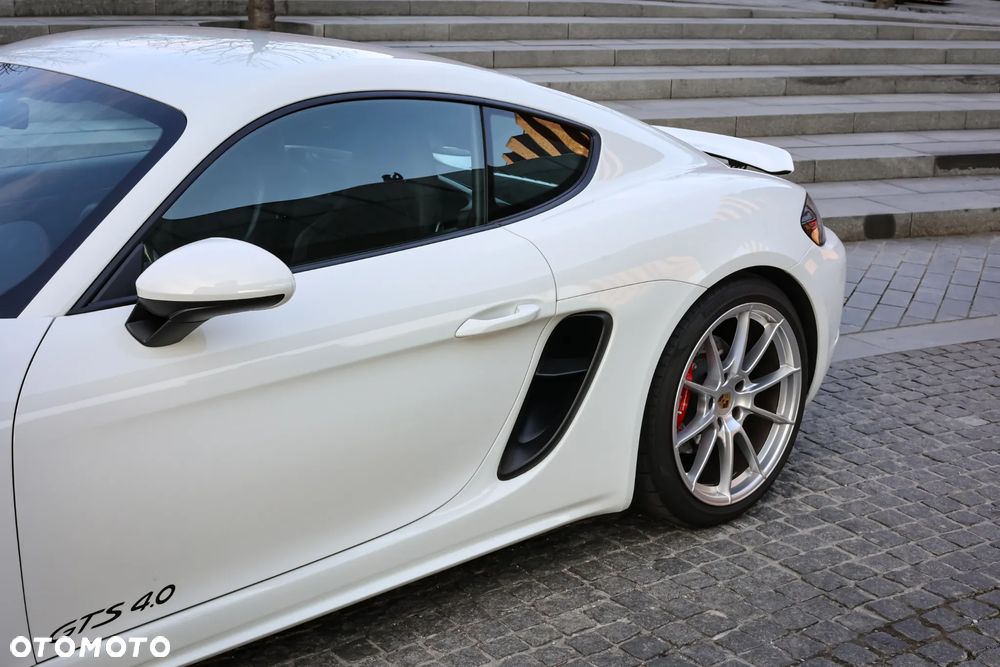 Porsche 718 Cayman GTS 4.0 - 7