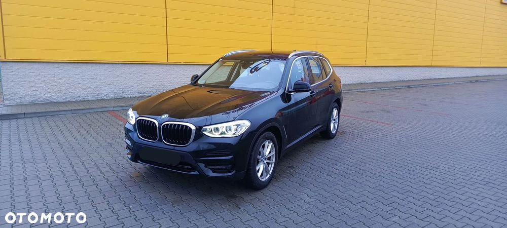 BMW X3 sDrive18d - 23
