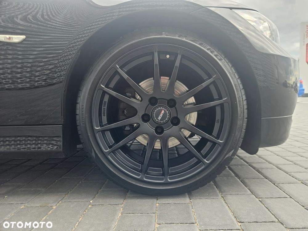 BMW Seria 3 318i - 20