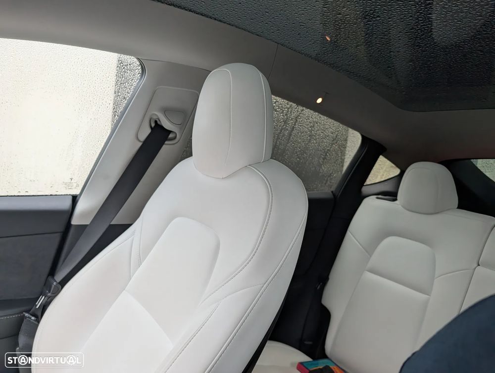 Tesla Model Y Long Range Tração Integral - 16