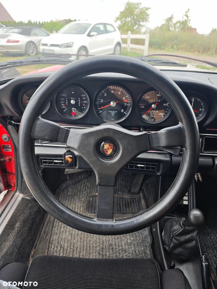 Porsche 911 - 13