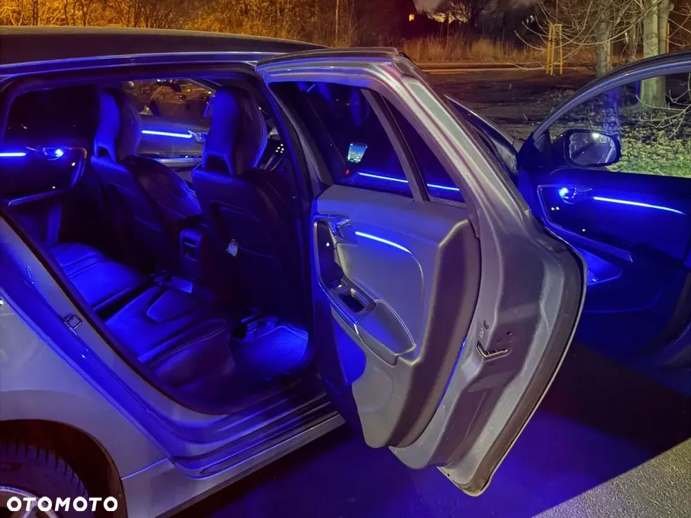 Volvo V60 D2 Drive-E Momentum - 3