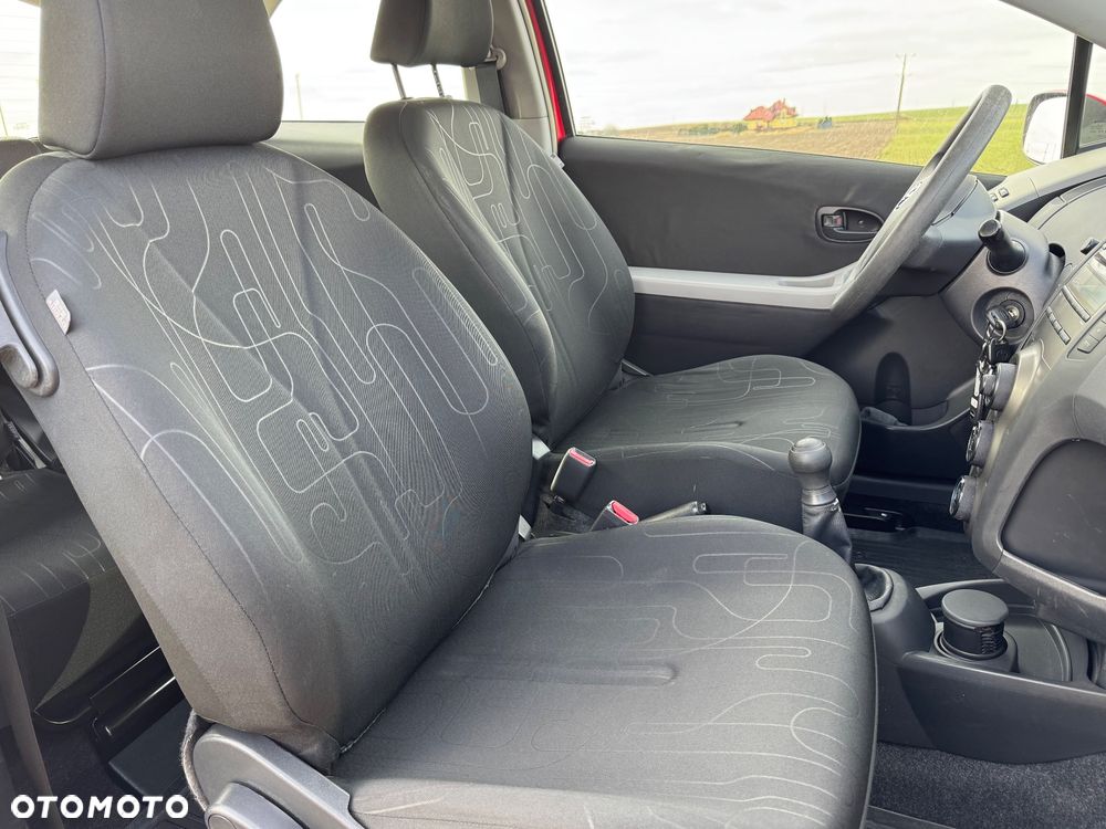 Toyota Yaris 1.0 Luna EU5 - 5