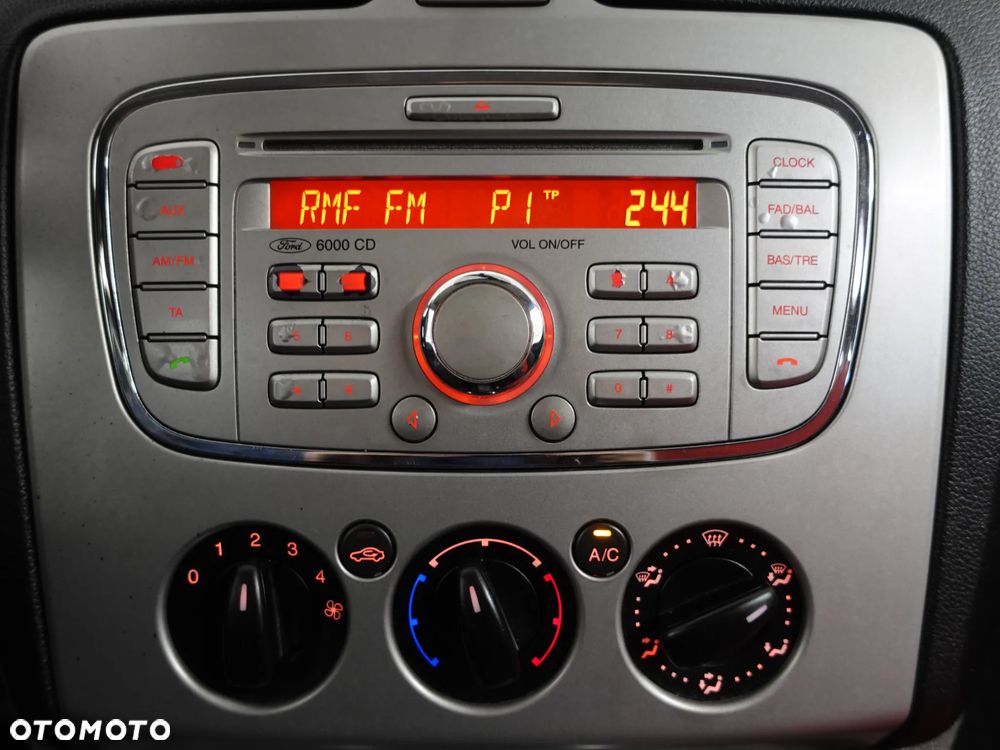 Ford Focus - 31