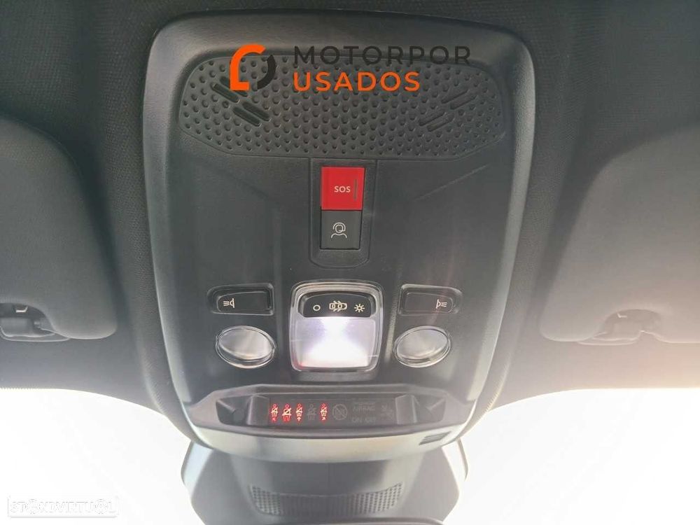 Peugeot 2008 1.2 Hybrid Allure e-DCS6 - 17