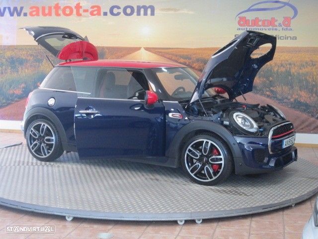 MINI 3 Portas John Cooper Works Auto Desportiva - 15