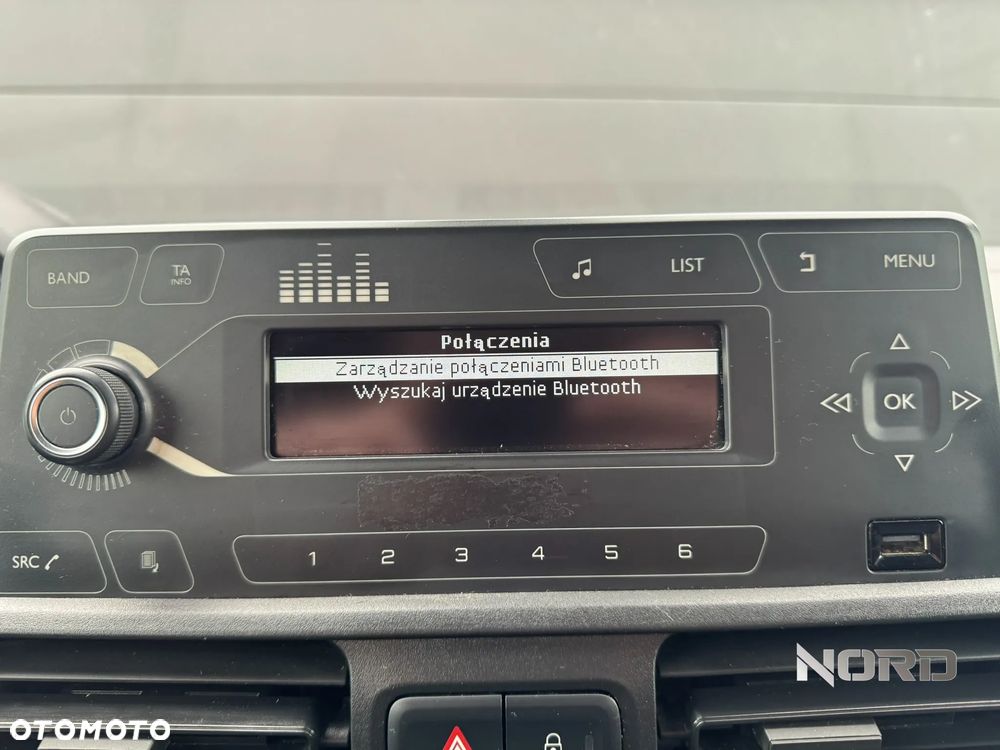 Peugeot Partner 4x4 1.5 Long Premium - 26