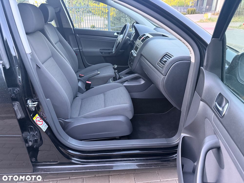 Volkswagen Golf 1.6 Team - 13