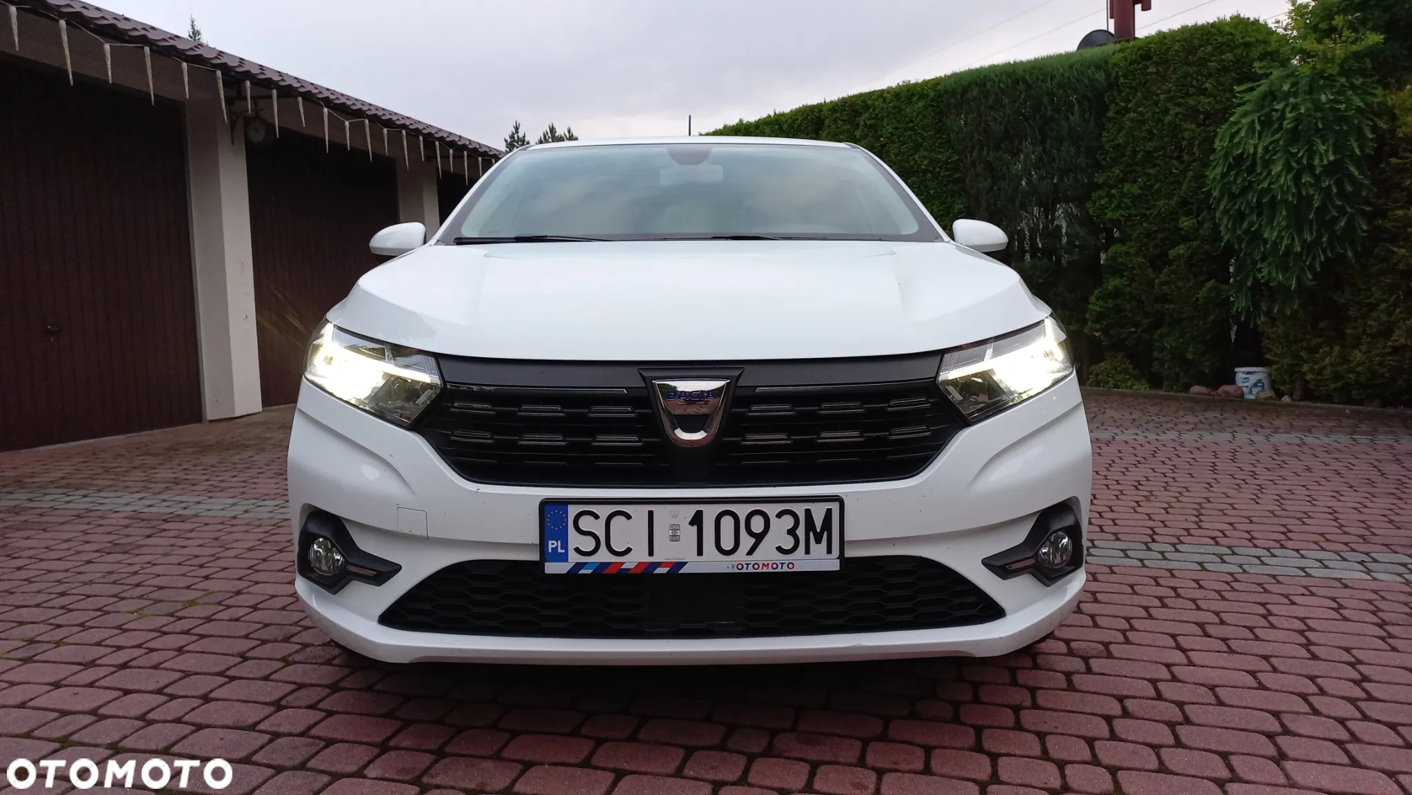 Dacia Sandero 1.0 TCe Laureate S&S - 11