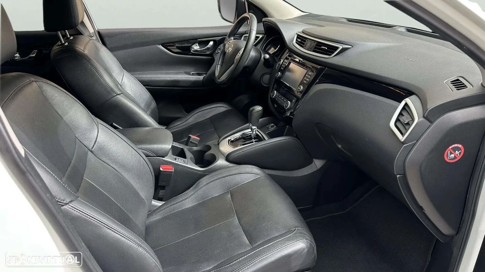 Nissan Qashqai 1.6 dCi Tekna Premium +Xtronic - 13
