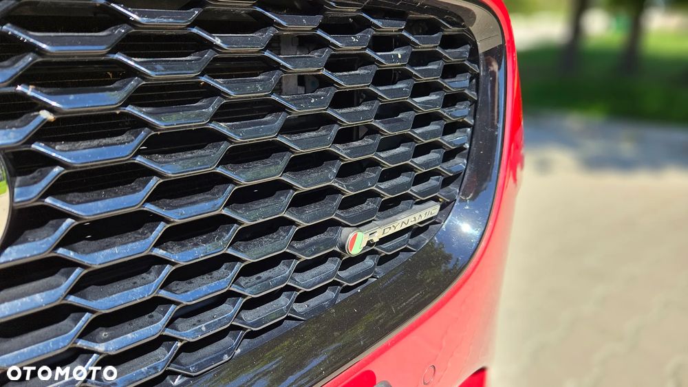 Jaguar E-Pace 2.0 i4D FWD R-Dynamic S - 27