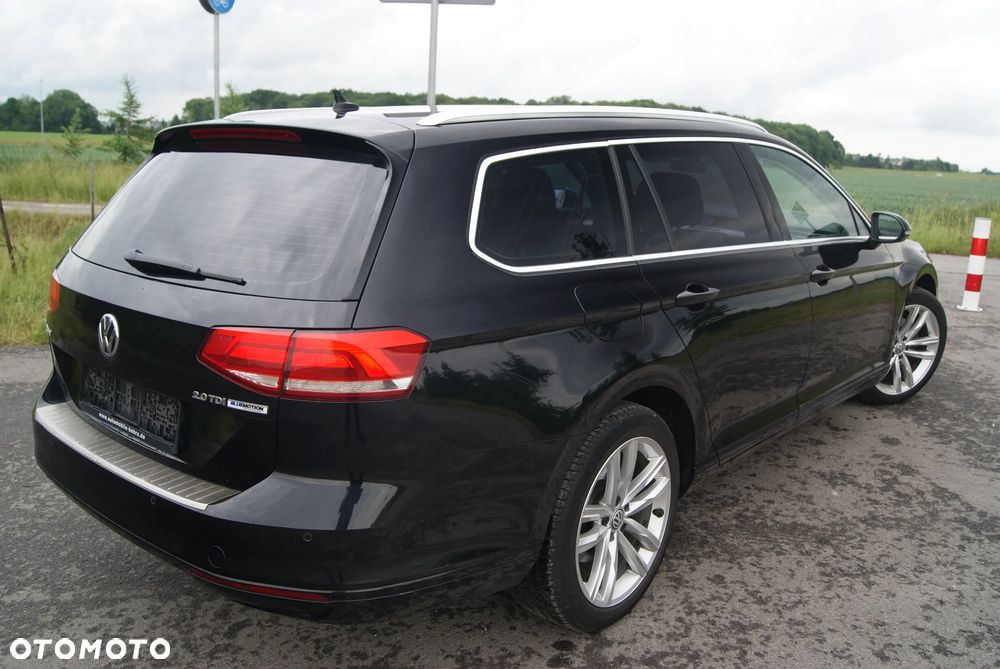 Volkswagen Passat 2.0 TDI (BlueMotion Technology) DSG Highline - 9