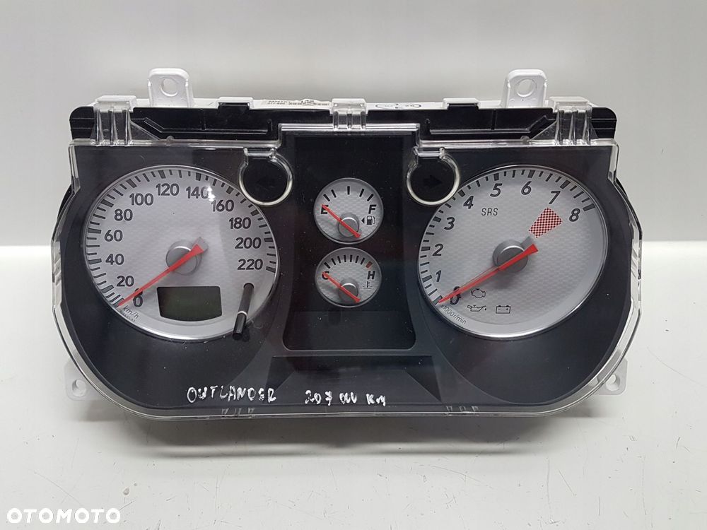 OUTLANDER I 03-06 LICZNIK ZEGARY MN151132 207tyś - 1