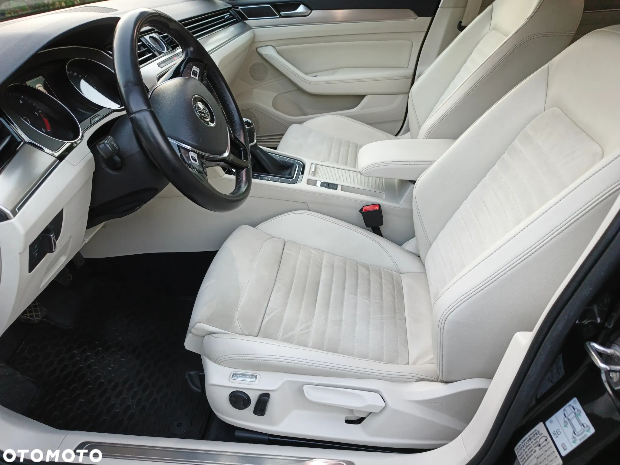 Volkswagen Passat 2.0 TDI BMT Highline - 15