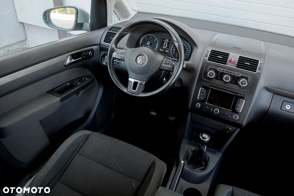 Volkswagen Touran 2.0 TDI Highline - 40