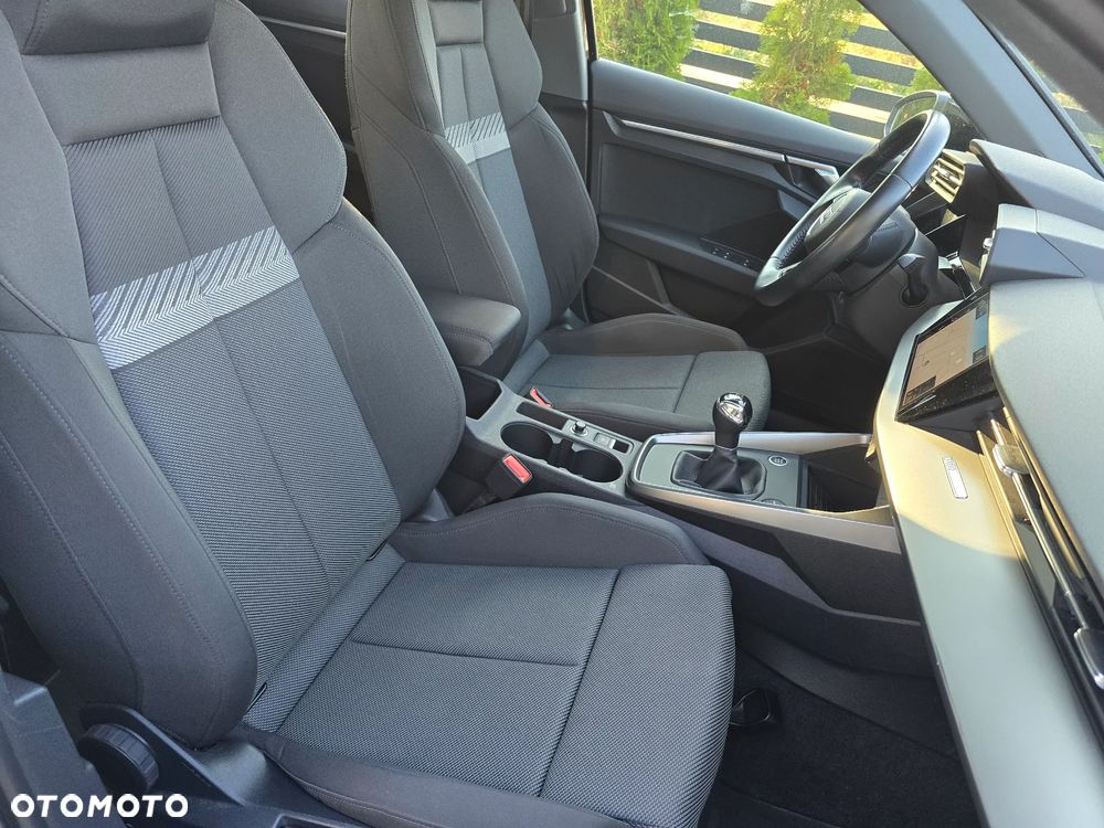 Audi A3 Sportback 35 TFSI Sport - 16