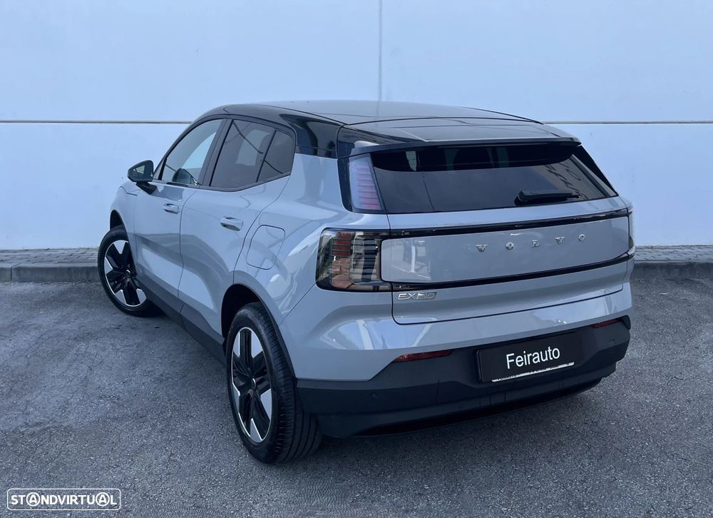 Volvo EX30 51 kWh Single Motor Plus - 5