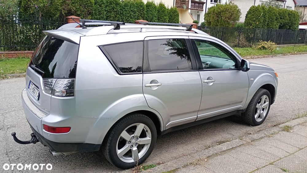 Mitsubishi Outlander - 6