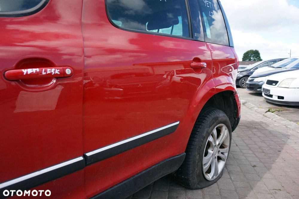 DRZWI TYLNE LEWE YETI LIFT LF3K  CZERWONY SKODA 2012-2017 - 2