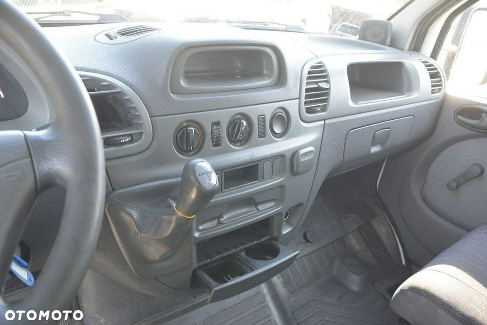 Mercedes-Benz Sprinter - 18