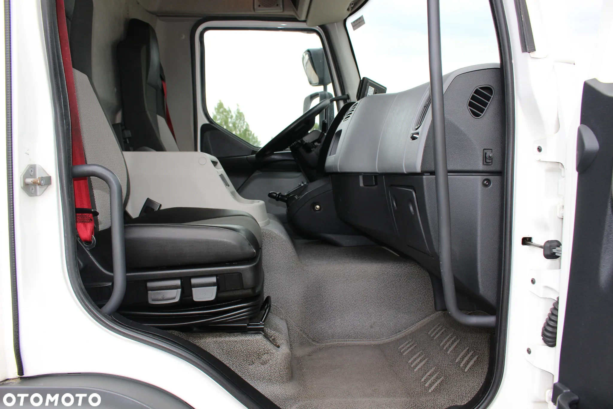 Renault D14 *240KM*/ KONTENER + WINDA /21 PALET / KLIMA / OPONY 80%/SERWIS FR/ SUPER STAN / - 21