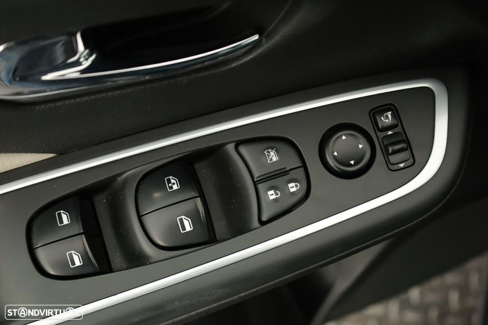 Nissan Micra 1.0 IG-T N-Design Black CVT - 17