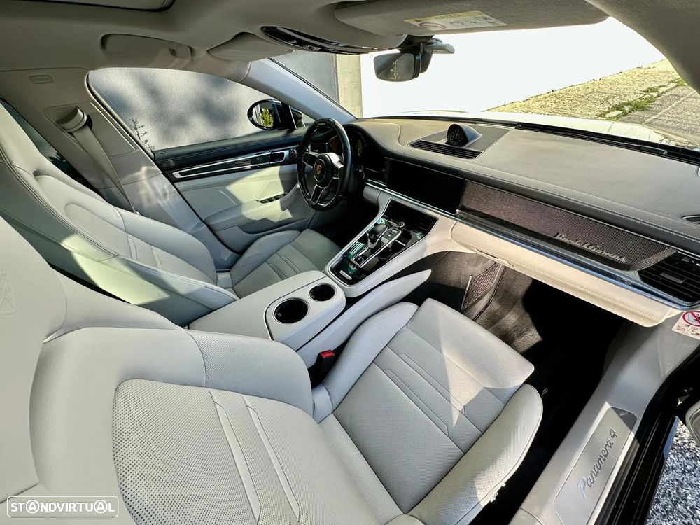 Porsche Panamera 4 E-Hybrid - 17