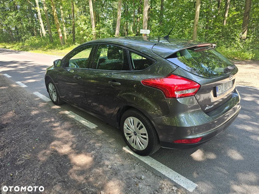 Ford Focus - 10