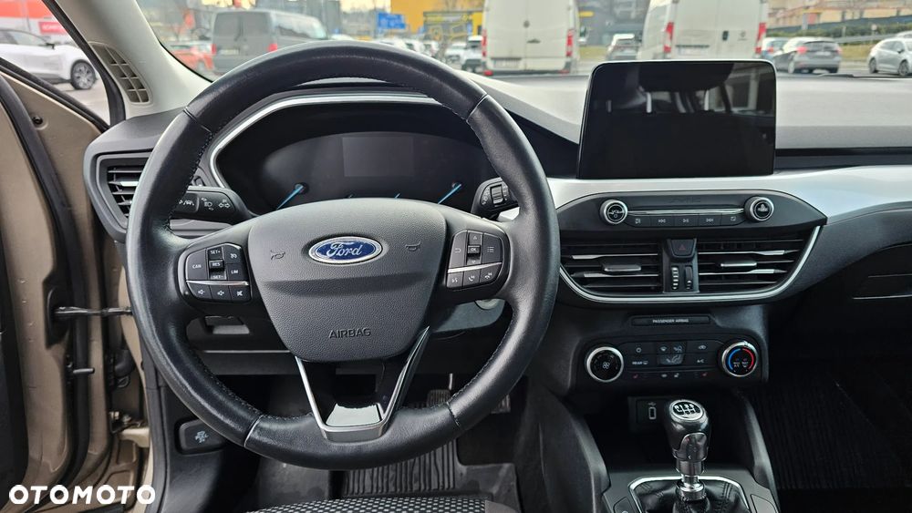 Ford Focus SW 1.5 EcoBoost Trend Edition Business - 10